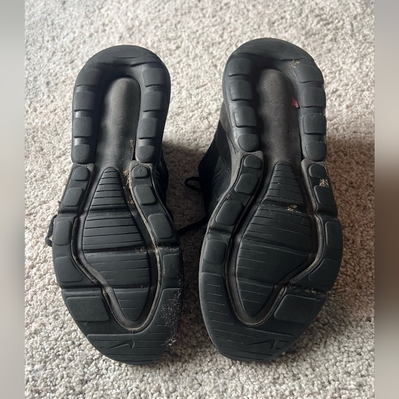 Nike Air Max 270s - Picture 4 of 4